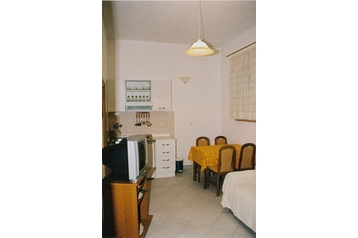 Croazia Privát Slatine, Esterno
